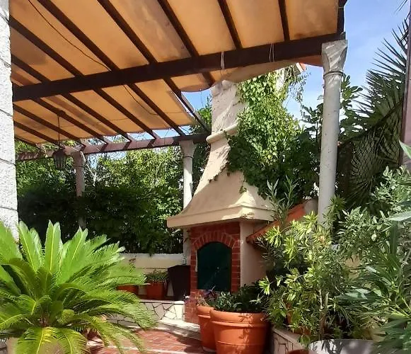 Dube Apartment, 100m