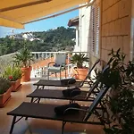 Dube Apartment, 100m Vendégház Dubrovnik
