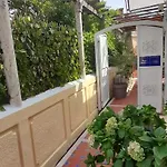 Dube Apartment, 100m Dubrovnik