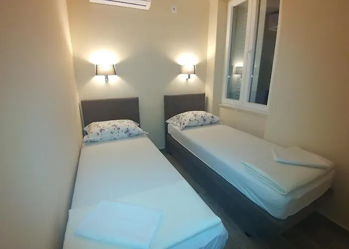 Dube Apartment, 100m 4*