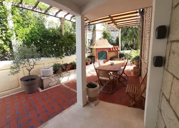 Pensjonat Dube Apartment, 100m Dubrownik