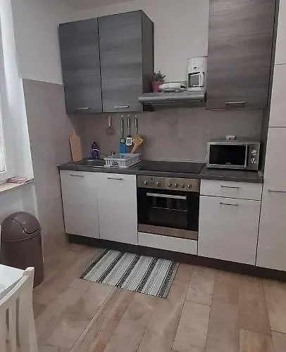 Dube Apartment, 100m 3* ドゥブロブニク